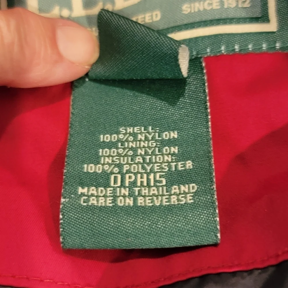 WOMAN'S‎ L.L. BEAN HOODED PRIMALOFT COAT (sz - small